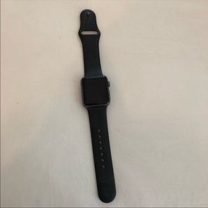 Series 1 Black Apple Watch Cracked Screen38mm